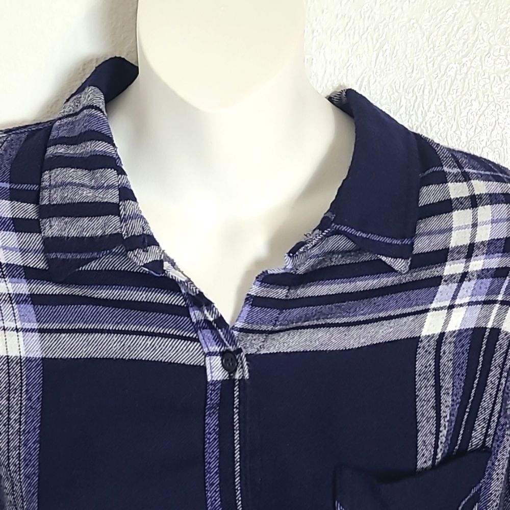 Como Vintage Navy Blue & White Plaid Buttondown Shirt, Size Medium - Picture 3 of 9